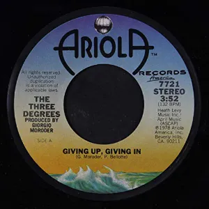 Pochette de Giving Up, Giving In de The Three Degrees
