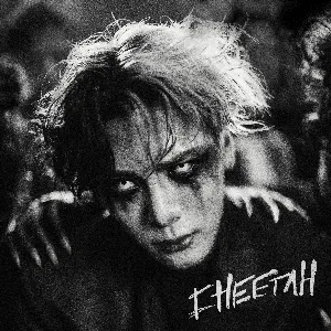 Pochette de Cheetah de Jackson Wang