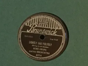 Pochette de Lightly and Politely / Wait Until My Heart Finds Out de Gene Krupa and His Orchestra