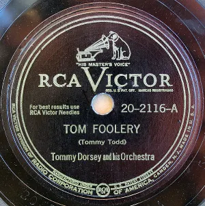 Pochette de Tom Foolery / Snootie Little Cutie de Tommy Dorsey and His Orchestra