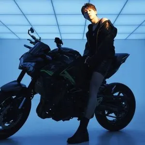 Pochette de 2023 S/S Collection de Sungkyu
