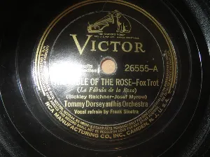 Pochette de The Fable of the Rose / This Is the Beginning of the End de Tommy Dorsey and His Orchestra