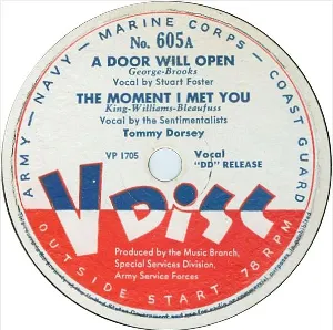 Pochette de A Door Will Open / The Moment I Met You / Old Rob Roy de The V‐Disc All Stars - Roy Eldridge - Tommy Dorsey