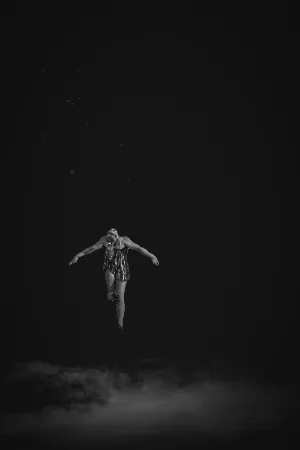 Pochette de Lie on Your Bed of Nails Like Those Who Stretch a Moment Evermore, I Was Your Good Heart Manipulator but the Featherbed Mountains Stood Out Inside Me Regardless, I Just Wish You Had Jumped on That Circus Caravan With Me Instead of Join de Wings of an Angel