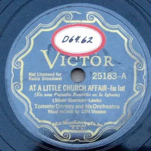 Pochette de At a Little Church Affair / Don’t Give Up the Ship de Tommy Dorsey and His Orchestra