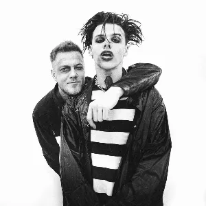 Pochette de original me de YUNGBLUD
