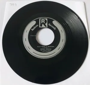 Pochette de Alla viene de maquina / Lo que a ti te gusta de Daniel Santos