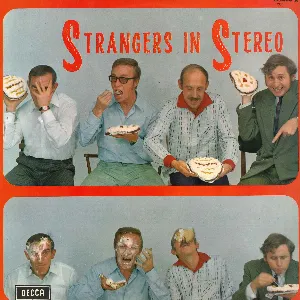 Pochette de Strangers in Stereo de De Strangers