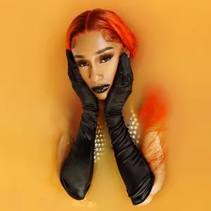 Pochette de FOR CERTAIN de BIA