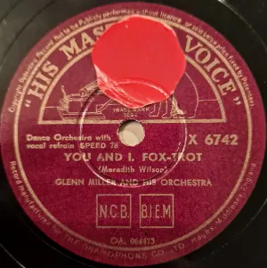 Pochette de You and I / The Booglie Wooglie Piggy de Glenn Miller and His Orchestra