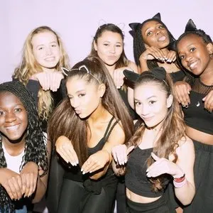 Pochette de Voodoo Love de Ariana Grande
