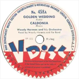 Pochette de Golden Wedding / Caldonia / Skyliner / Blue Skies de Woody Herman and His Orchestra - Charlie Barnet and His Orchestra