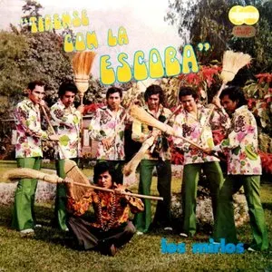 Pochette de Tirense con la escoba de Los Mirlos