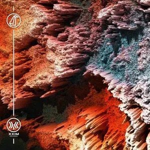 Pochette de Between Two Waves de GoGo Penguin