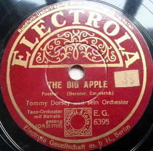Pochette de The Big Apple / The Big Dipper de Tommy Dorsey and His Orchestra