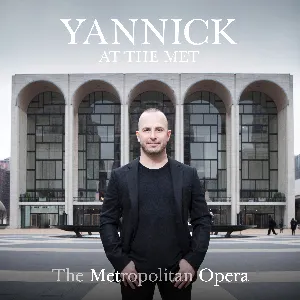 Pochette Yannick at the Met