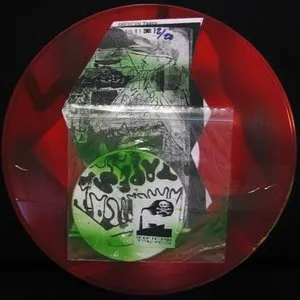 Pochette de Throat Virus Alive de Wolf Eyes