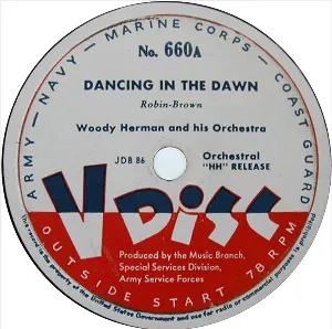 Pochette de Dancing in the Dawn / Floatin’ / Deevil, Devil, Divil de Les Brown and His Orchestra - Woody Herman and His Orchestra