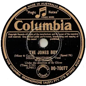 Pochette de The Jones Boy / She Was Five and He Was Ten de Sy Oliver and His Orchestra - The Mills Brothers