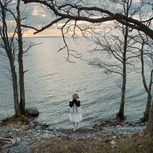 Pochette de CLOSE YOUR EYES de ionnalee