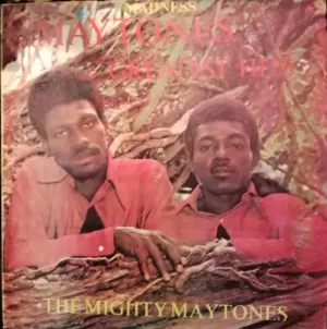 Pochette de Madness Maytones Greatest Hits de The Maytones