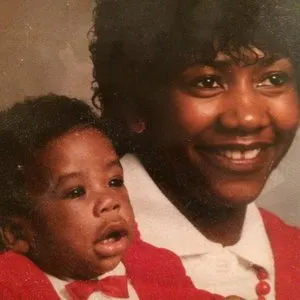 Pochette de #1HappyHoliday de DRAM