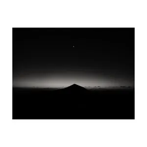 Pochette de The Stranger de Oscar Mulero