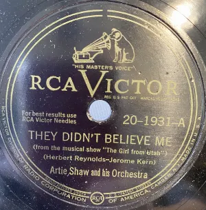 Pochette de They Didn't Believe Me / Can't Help Lovin' Dat Man de Artie Shaw and His Orchestra