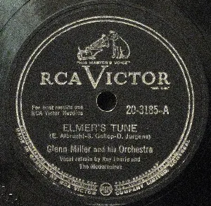 Pochette de Elmer's Tune / Juke Box Saturday Night de Glenn Miller and His Orchestra