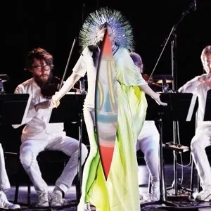 Pochette de Vulnicura Strings (The Acoustic Version: Strings, Voice and Viola Organista Only) (2015) de Björk