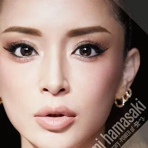 Pochette de 21st anniversary –POWER of A^3– de Ayumi Hamasaki