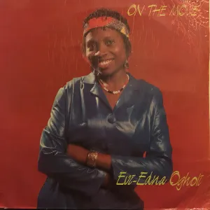 Pochette de On The Move de Evi Edna Ogholi