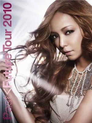 Pochette de PAST<FUTURE tour 2010 de Namie Amuro