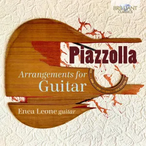 Pochette de Arrangements for Guitar de Astor Piazzolla