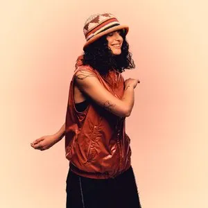 Pochette de The Moment de SG Lewis - Carlita