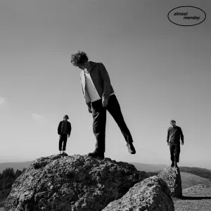 Pochette de hailey beebs de almost monday