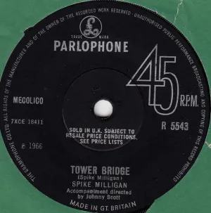 Pochette de Tower Bridge de Spike Milligan