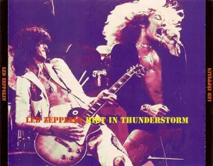 Pochette 1977-06-10: Riot in Thunderstorm: Madison Square Garden, NYC, NY, USA