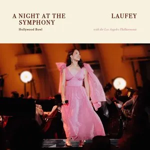 Pochette de A Night at the Symphony: Hollywood Bowl de Laufey - Los Angeles Philharmonic