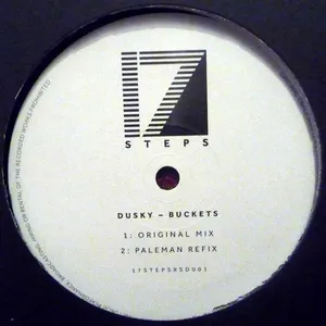 Pochette de Buckets de Dusky