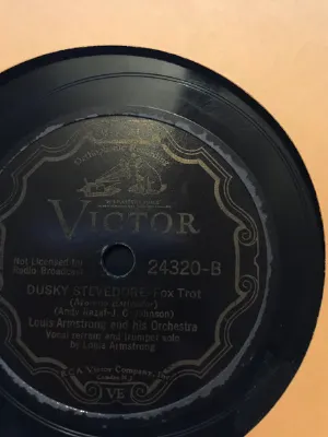 Pochette de St. Louis Blues / Dusky Stevedore de Louis Armstrong & His Orchestra