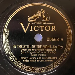 Pochette de In the Still of the Night / Who Knows? de Tommy Dorsey and His Orchestra