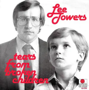 Pochette de Tears From Broken Children / For a Better Land de Lee Towers