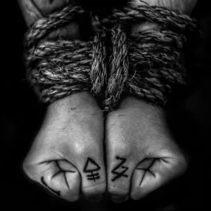 Pochette de Burn the witch de Shawn James