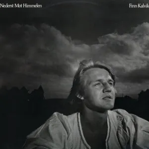 Pochette de Nederst mot himmelen de Finn Kalvik