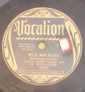 Pochette de Wild Man Blues / Gully Low Blues de Louis Armstrong & His Orchestra