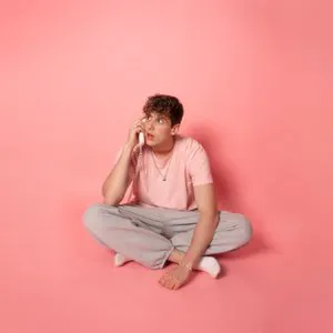 Pochette de Secrets de JVKE