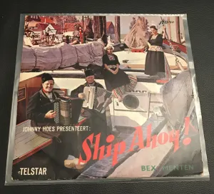 Pochette de Ship Ahoy! de Johnny Hoes