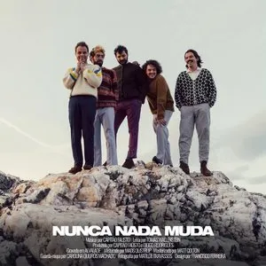 Pochette de Nunca Nada Muda de Capitão Fausto