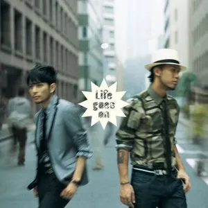 Pochette de Life goes on de CHEMISTRY